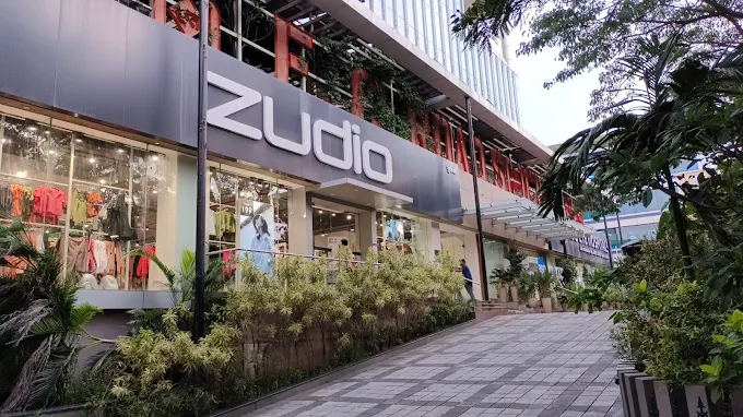 Zudio - Pune, FC Road